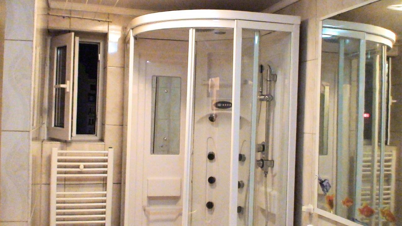 Studio French Embassy, Amzei Historic Center Bukareszt Zewnętrze zdjęcie