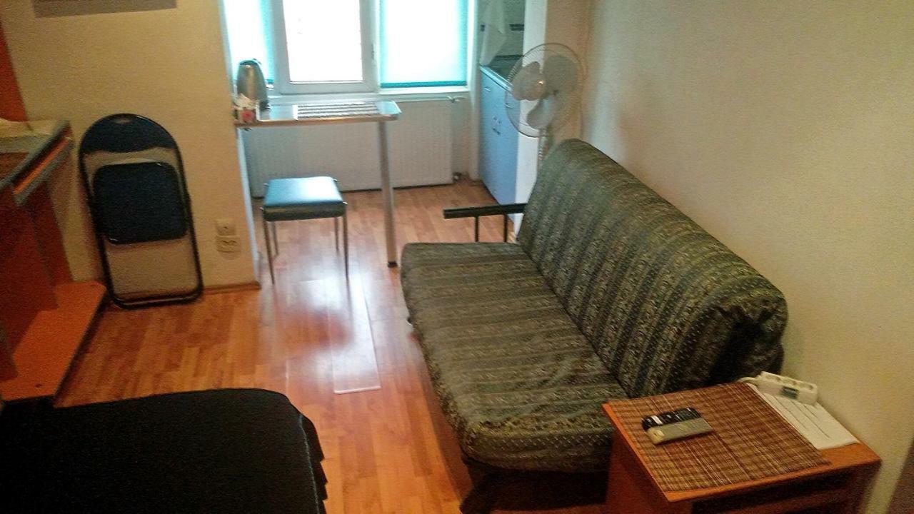 Studio French Embassy, Amzei Historic Center Bukareszt Zewnętrze zdjęcie